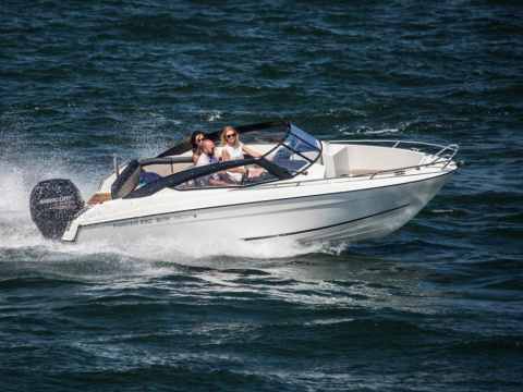 Parker 630 Bow Rider