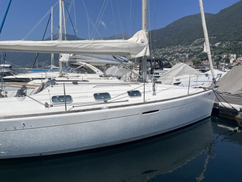 Beneteau First 33.7