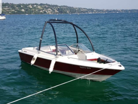 Maxum Runabout 2000