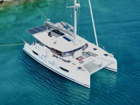 Fountaine Pajot Astrea 42