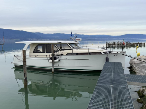 Greenline 33