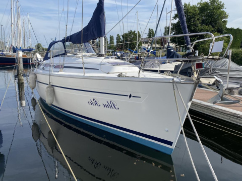 Bavaria 32