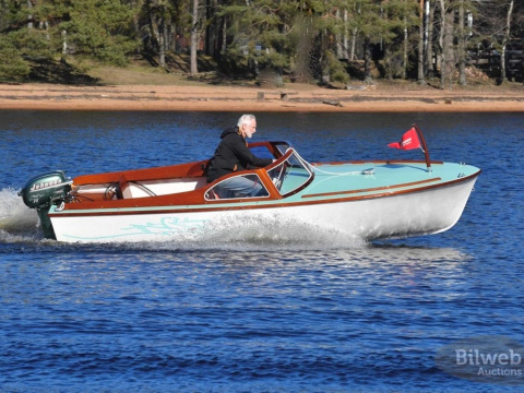 Alloy Yachts Realloy Pilen