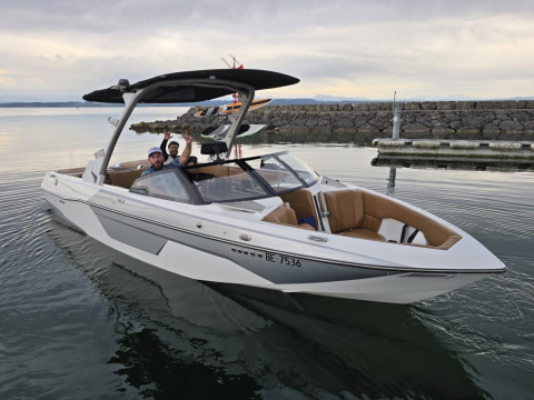 Malibu 23 LSV Wakesetter
