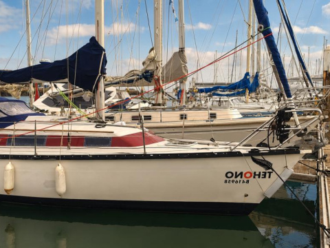 Dufour 3800