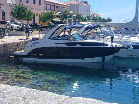 Bayliner Ciera 8