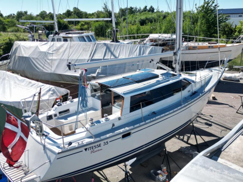 LM Boats Vitesse 35