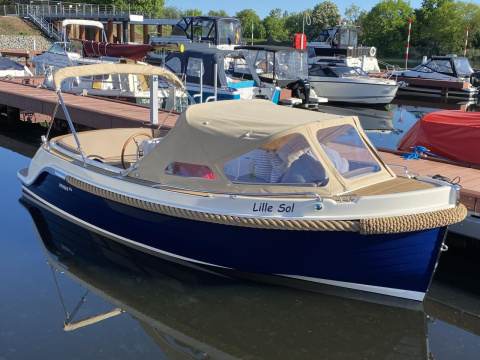 Interboat Intender 640