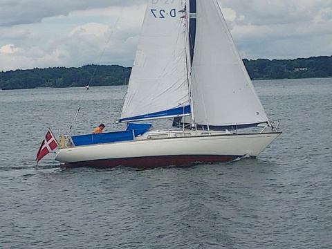 Hallberg-Rassy Mistrees 32