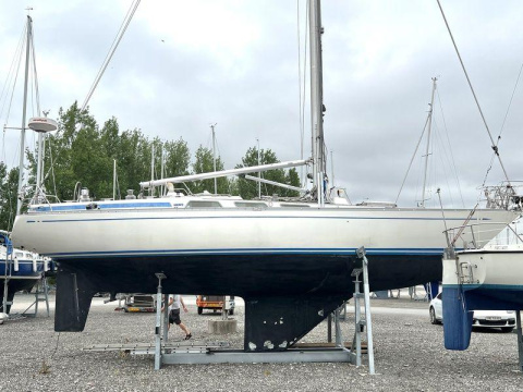 Swan 38