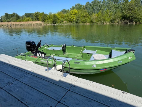 Whaly Romtech Rototech 450 Kontra
