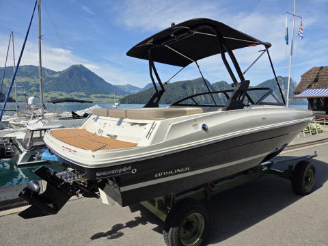 Bayliner VR 4 Wakeboard