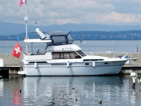 President Yachts International 37