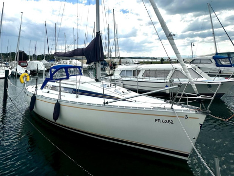Beneteau First 285