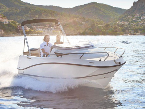 Quicksilver Activ 505 Cabin med 80 hk Me