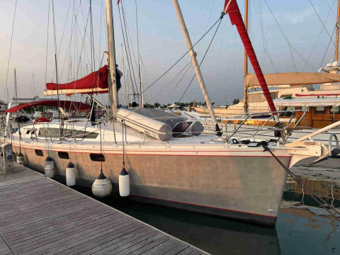 Alubat OVNI 445