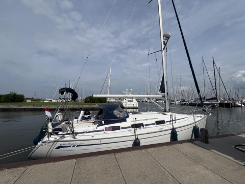 Bavaria 33 Cruiser