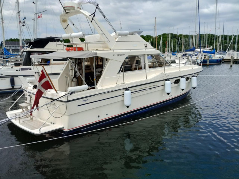 Princess 35