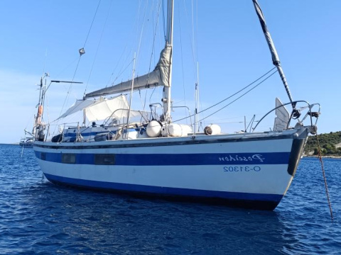Coronado 35