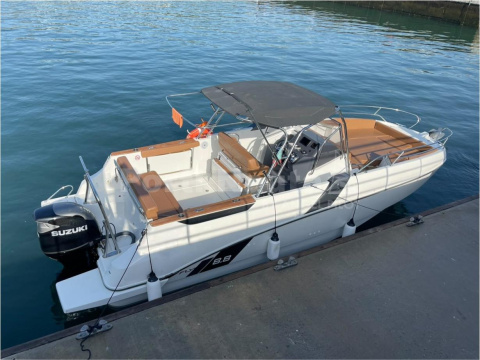 Beneteau Flyer 8.8 SpaceDeck