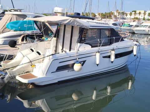 Jeanneau Merry Fisher 895