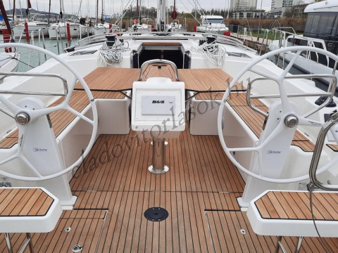 Bavaria C42
