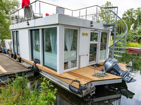 Hausboot 11000x4300 Lux Edition