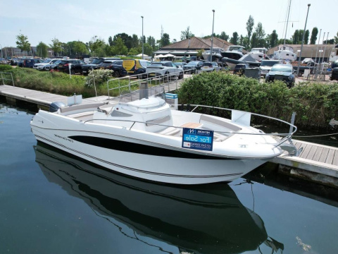 Jeanneau Cap Camarat 8.5 CC