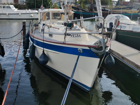 Motorsailer