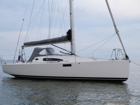 J Boats J/97E