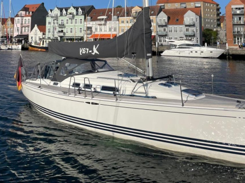 X-Yachts X-37