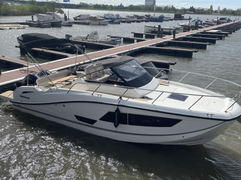 Quicksilver 875 Sundeck