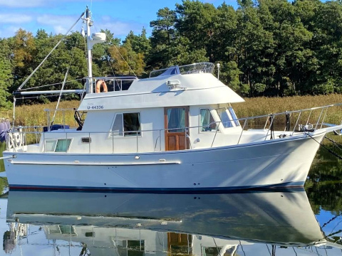 Coral Bay 34