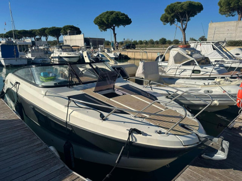 Quicksilver Activ 805 Cruiser