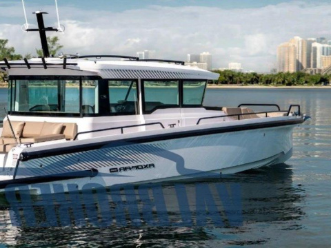 Axopar 37 XC Cross Cabin