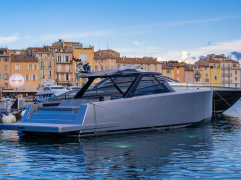 VanDutch Yachts VanDutch 56