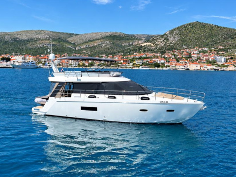 Sealine F42