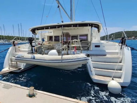 Lagoon 450 F