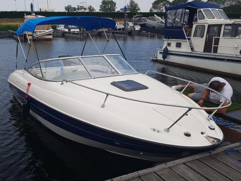 Bayliner 212 Cuddy