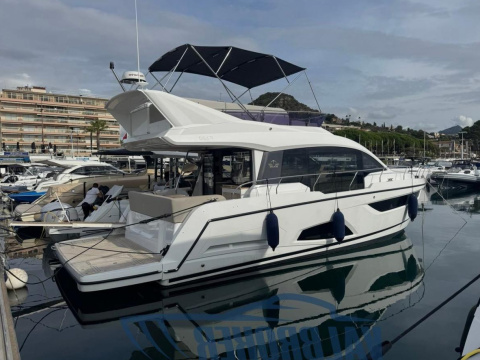Sealine F430