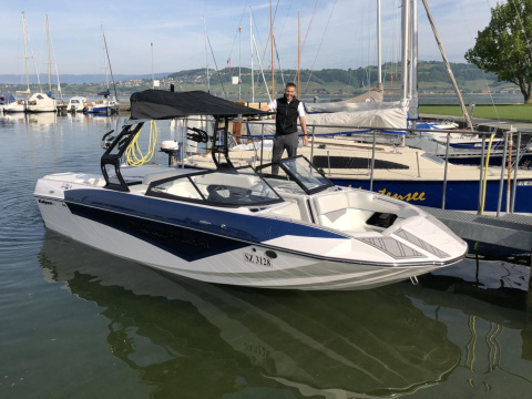 Moomba Kaiyen