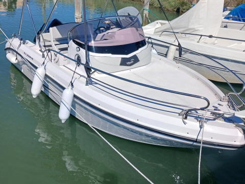 Ranieri Shadow 19