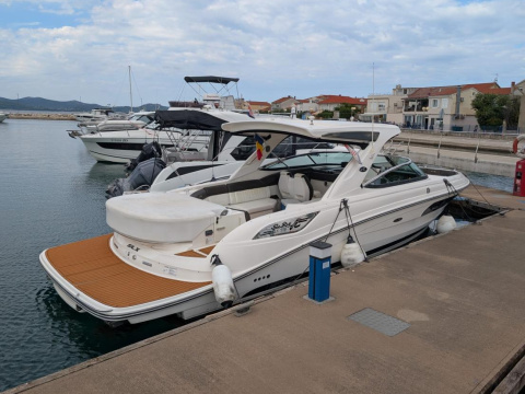 Sea Ray 350 SLX