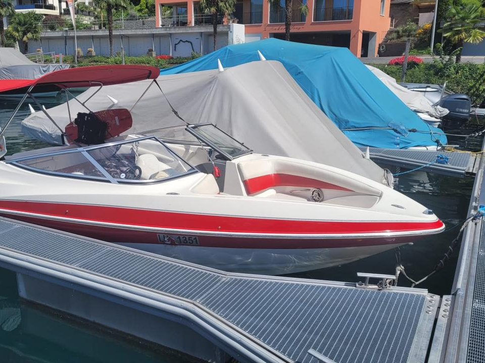 MARINAページです 2010 Larson Senza 206 BR, CHF 22,900