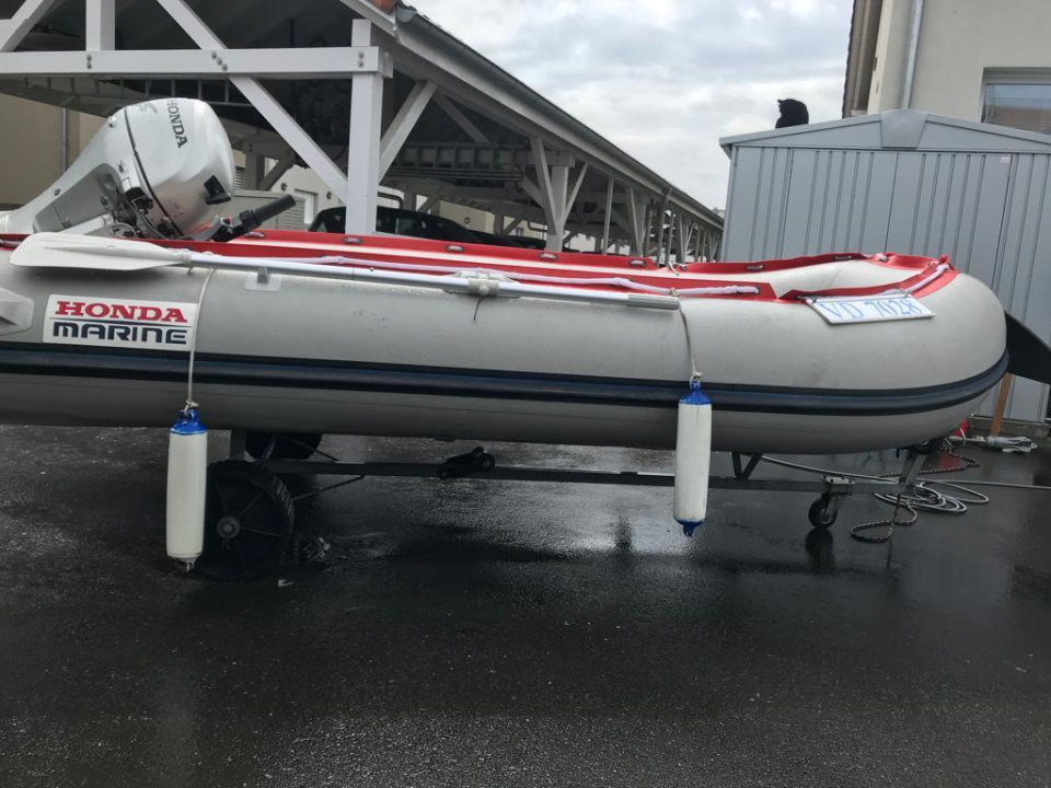 2003 Honda Bateau à moteur Zodiac, CHF 2.500,-