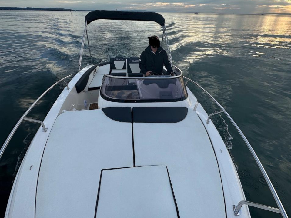 2021 Eolo Motorboot Eolo 730 Day EFB, EUR 95.000,