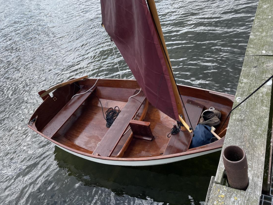 2018 Wooden Boats Nutshell Pram 7ft, EUR 899,