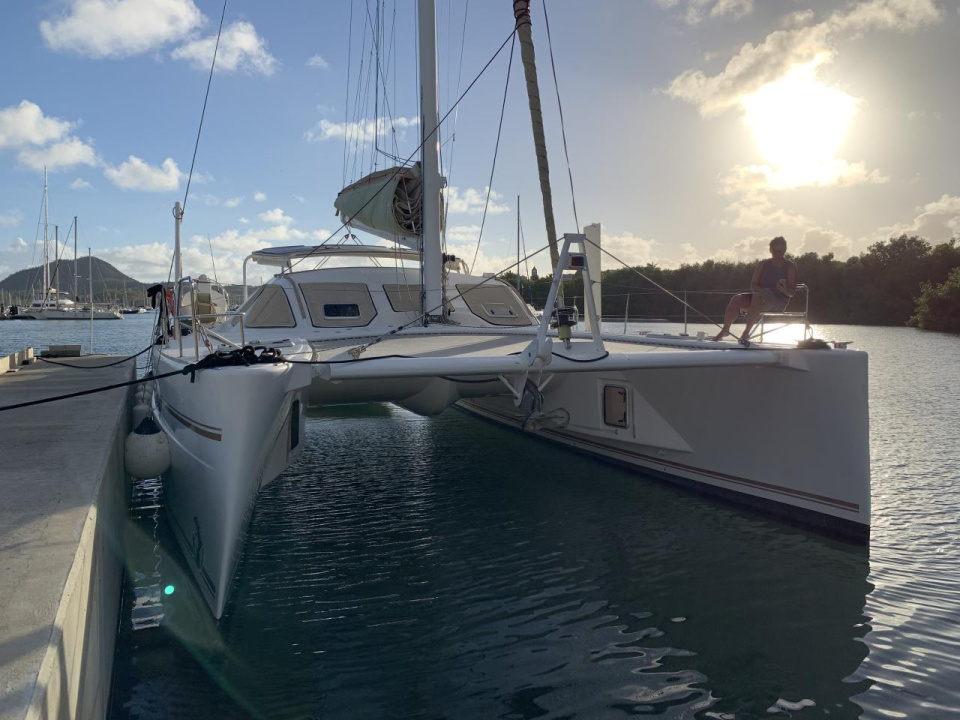 CATANA 431 OWNERVERSION image