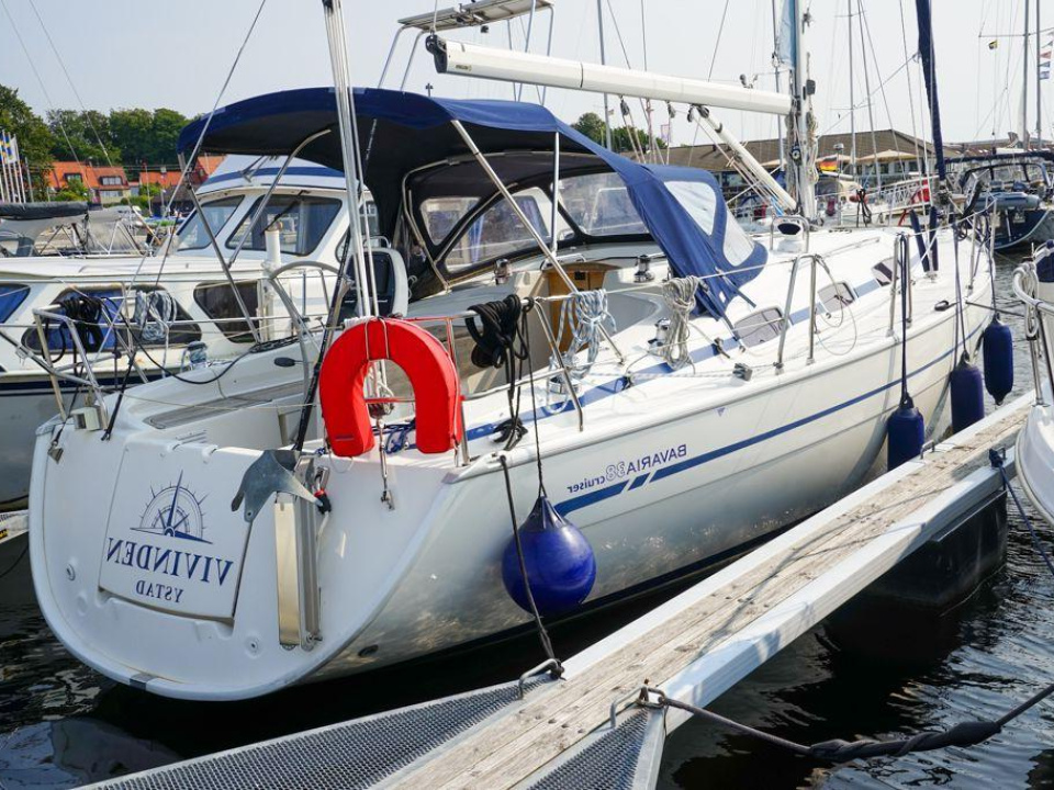 Bavaria 38 Cruiser image